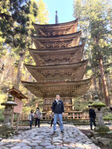 お正月休み　31日（水）12時まで診療    1月1日（木）～4日（日）まで休み